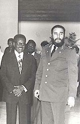 Agostinho Neto y Fidel Castro