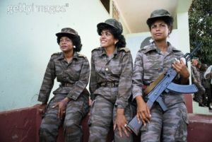 Mujeres cubanas en Angola. Foto: Getty Images